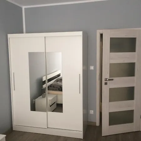 Apartament Apartament *